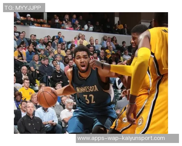 卡梅隆托马斯表现亮眼16分钟内贡献8分2板4助引关注 卡梅隆托马斯表现亮眼16分钟内贡献8分2板4助引关注