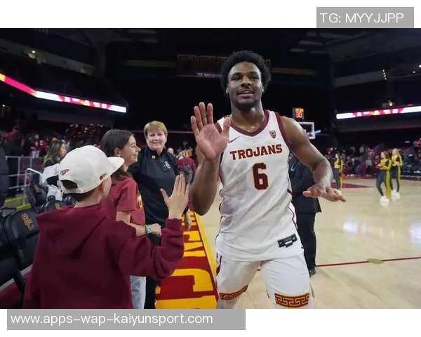 媒体人分析布朗尼身体素质与投射信心适合挑战CBA赛场