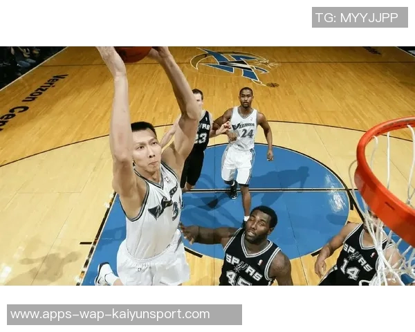 基德称赞拉塞尔传球与防守表现出色期待未来更多精彩表现