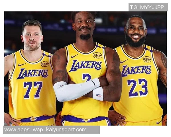 艾顿期待与东詹共同训练表示已做好充分准备静待机会到来