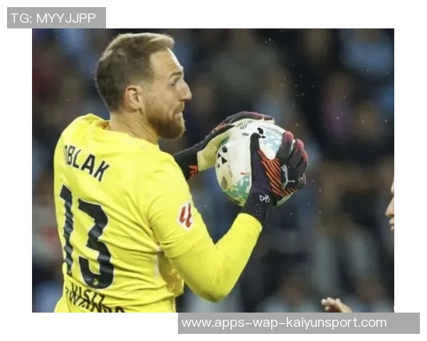 奥布拉克谈球队失分心情：少一人作战让我们感到恐慌与懊恼