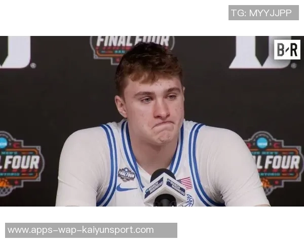 弗拉格再创佳绩得分2018岁球员中老詹14次领先他仍有机会反超 弗拉格再创佳绩得分2018岁球员中老詹14次领先他仍有机会反超