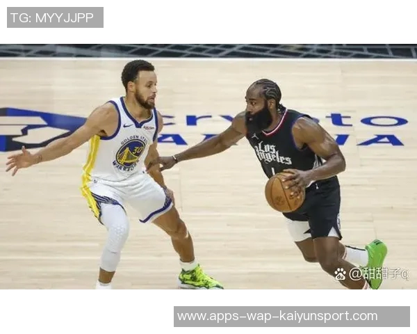 莫兰特谈接班詹姆斯与库里的想法更注重自我提升与成长 莫兰特谈接班詹姆斯与库里的想法更注重自我提升与成长