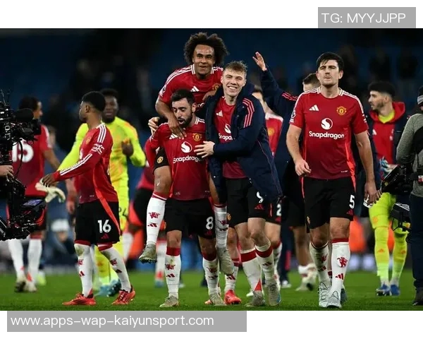 四名葡萄牙球员为曼联主场英超进球的精彩瞬间回顾