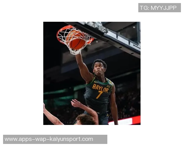 76人探花埃奇库姆表现亮眼13中4贡献全面数据助球队大胜