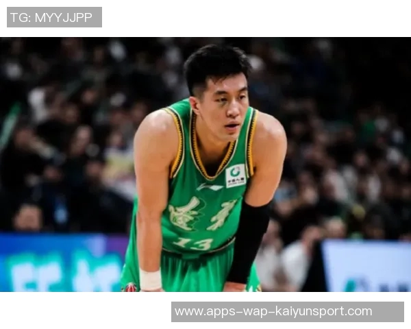 郭艾伦状态低迷投篮不佳仅得8分2板5助并出现3次失误